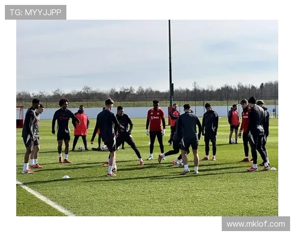 弗莱彻即将掌舵曼联 U18！双胞胎儿子升入 U21 扫清障碍